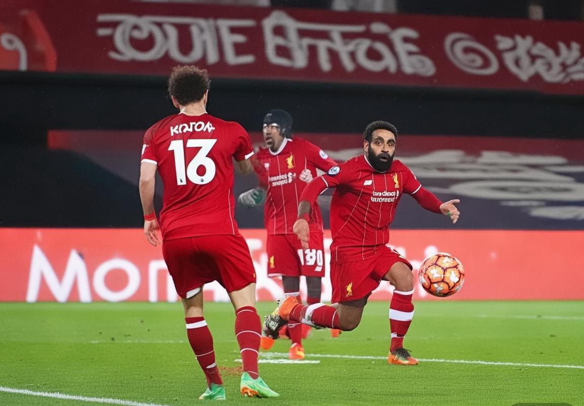 利物浦欧冠三连败0-1爆冷，11亿欧元阵容陷克洛普战术困境，萨拉赫状态低迷